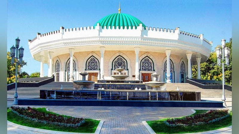 'Эндиликда музейлар даромад келтирадиган фаолият билан шуғулланиши мумкин бўлади'ning rasmi