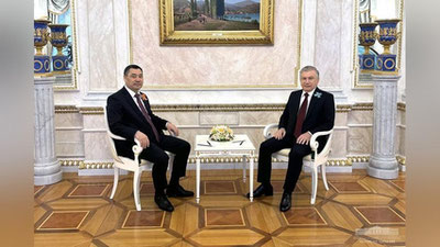 Изрображение 'Президенты Узбекистана и Кыргызстана провели встречу в Москве'