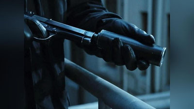 'Moskvadagi restoranlardan birida mast erkak odamlarga qarata o`q otdi'ning rasmi