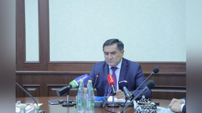 'Жиззахда кўп қаватли уйнинг қулаб тушишига нима сабаб бўлди? Қурилиш вазири жавоб берди'ning rasmi