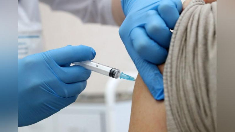 'Тошкент вилоятида вакцина олмаган 3229 нафар ходим вақтинча ишдан четлаштирилди, 374 нафари жаримага тортилди'ning rasmi