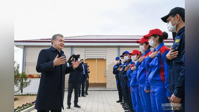 'Prezident yoshlarga: Yo`llaringizni topib, biringizni ikki qilib, farzandlar kamolini ko`rib yashasalaringiz - mening eng katta maqsadim shu'ning rasmi