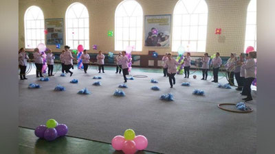 'Вазирлик ва идораларда фаолият юритаётган хотин-қизлар “Гимнастрада”да ўзаро беллашади'ning rasmi