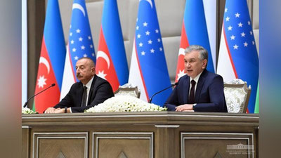 Изрображение 'После переговоров главы Узбекистана и Азербайджана провели брифинг для СМИ'