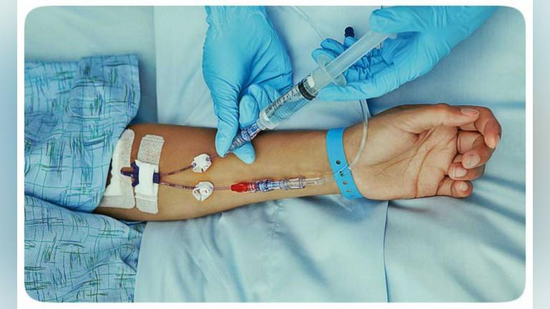 'Koronavirus kasalligi muolajasi bilan kimyoterapiyani bir vaqtda olib borish mumkinmi?'ning rasmi