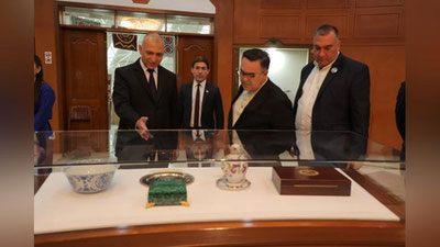 Изрображение 'Узбекские кинематографисты посетили Национальный музей Таджикистана (фото)'