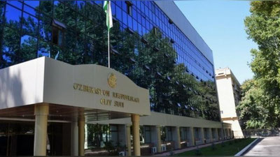 'Oliy sud ijtimoiy tarmoqlarda tarqalgan Bo`stonliqdagi press-tur bilan bog`liq tanqidlar yuzasidan bayonot berdi'ning rasmi