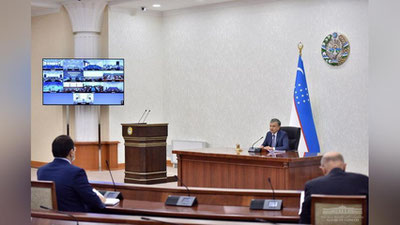 'Prezident: "Ehtiyojmandlarga moddiy yordam, oziq-ovqat va dori-darmon etkazib berish tizimi “soat”day aniq ishlashi kerak!"'ning rasmi