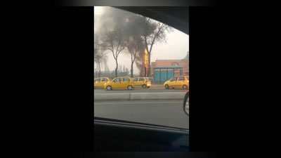 Изрображение 'ЕЩЕ ОДНА СГОРЕВШАЯ НОВОГОДНЯЯ ЕЛКА: СЛУЧАЙ В КОКАНДЕ (ВИДЕО)'