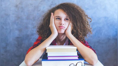 'Keyingi yilda test sinovlarida tushadigan savollar qaysi darsliklardan olinishi e`lon qilindi'ning rasmi