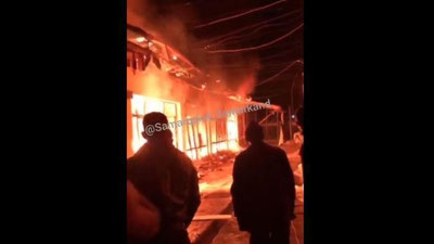 Изрображение 'В Самаркандской области горели магазины на рынке (видео)'