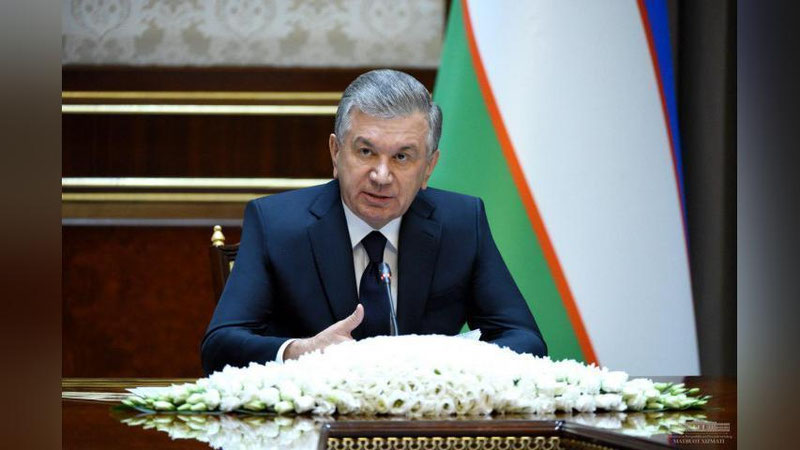 'Ҳокимлар дарахт экиш бўйича халққа, Президент ва Сенатга ҳисобот беради. Қўшиб ёзиш йўқ!'ning rasmi