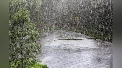 'Buxoroda yoqqan kuchli yomg`ir ko`chalarni suvga to`ldirmoqda(video)'ning rasmi