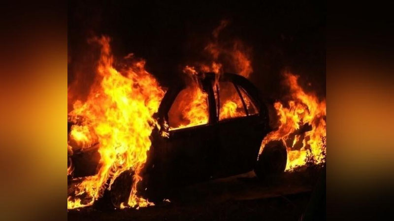 'Buxoroda harakatdagi Matiz yonib ketdi'ning rasmi