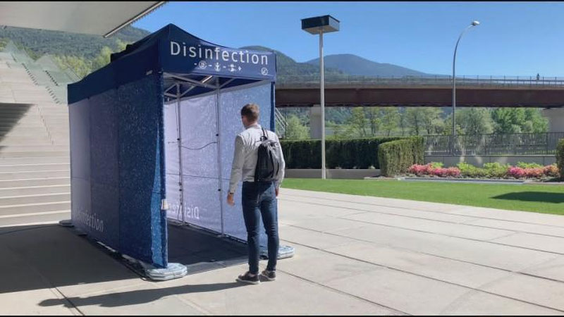 'Andijon maktablarida SSV taqiqlagan dezinfeksiya tunneli yana o`rnatilyaptimi?'ning rasmi