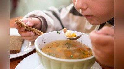 Изрображение 'В Сенате раскритиковали систему организации питания в детских садах'