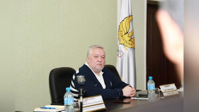 Изрображение 'СПЕЦИАЛИСТ С МИРОВЫМ ИМЕНЕМ БУДЕТ ТРЕНИРОВАТЬ УЗБЕКСКИХ ШПАЖИСТОВ'