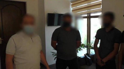 'SamDAQI o`qituvchisi 2 ming AQSh dollari pora olayotganida qo`lga tushdi'ning rasmi