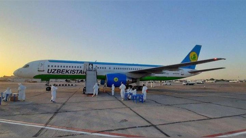 'Ertaga Moskvadan charter reys keladi'ning rasmi