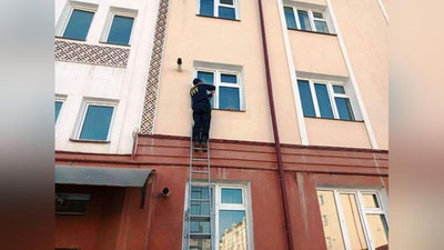 'Samarqandda uch yoshli qizaloq temir eshik ortida qolib ketdi'ning rasmi