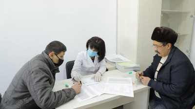 'O`zbekistonda ayni paytga qadar koronavirusga qarshi emlanganlar soni ma`lum qilindi'ning rasmi