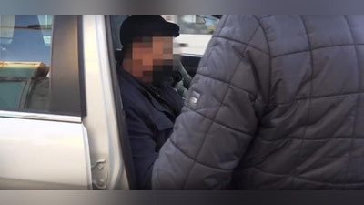 'DXX Parkent tumanida 5 gektar erni 1 mln. AQSh dollariga sotmoqchi bo`lgan shaxsni ushladi (video)'ning rasmi