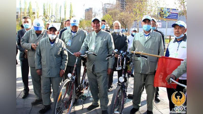 Изрображение 'В Ташкенте встретили участников необычного велозабега (фото)'