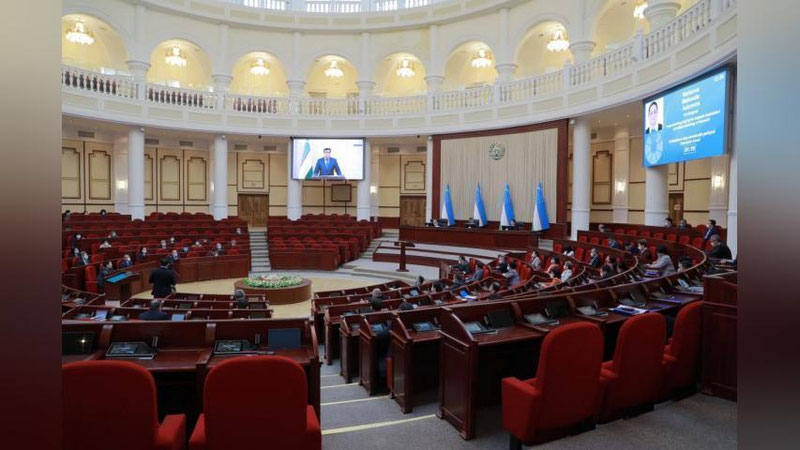 'Deputatlar Bosh vazirning o`rinbosari – turizm va sport vaziri lavozimiga nomzodni ko`rib chiqdilar'ning rasmi