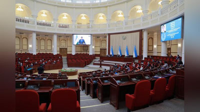 'Deputatlar  Bosh vazirning o`rinbosari – turizm va sport vaziri lavozimiga nomzodni ko`rib chiqdilar'ning rasmi