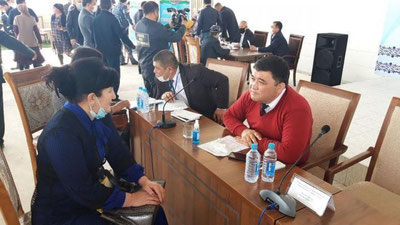 'Ommaviy qabullar: Sirdaryoda qanday masalalar hal etildi?'ning rasmi