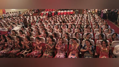 'Tojikistonda "Rangsiz tushlar" filmi namoyish etildi'ning rasmi