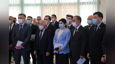 'Parlament kutubxonasi ishga tushirildi(foto)'ning rasmi