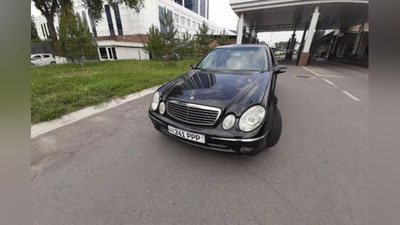 'Prezident administrasiyasi bir nechta "Mercedes Benz" avtomobillarini sotuvga qo`ydi'ning rasmi