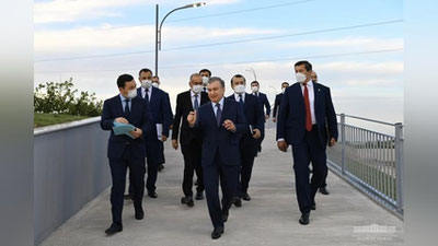 'Prezident Chirchiq daryosi bo`yidagi qurilish jarayonini ko`zdan kechirdi'ning rasmi