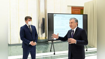 'Prezident qishloq xo`jaligi mashinasozligi va kimyo sanoatidagi loyihalar bilan tanishdi'ning rasmi