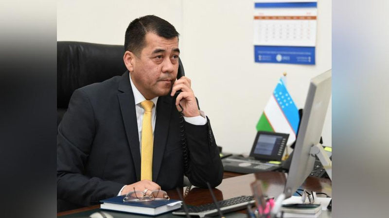 'Rossiya bosh konsulxonasi xodimlari Hayratondan O`zbekistonga olib kelindi'ning rasmi