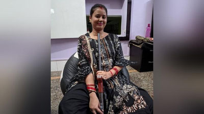 Изрображение 'Жительница Индии случайно застрелилась во время селфи'