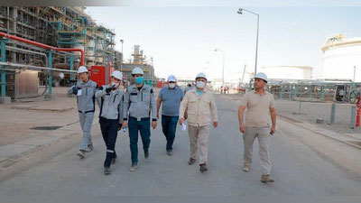 '“O`zbekneftgaz”: Amalga oshirilayotgan so`nggi bosqichdagi qurilish-montaj ishlari holatini o`rganish maqsadida Boshqaruv raisi boshchiligidagi “Ishchi guruh” GTL zavodida bo`ldi'ning rasmi