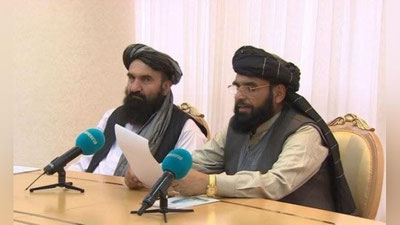 'Afg`onistonning yuqori martabali amaldorlari Qobuldan jo`nab ketishni kutishmoqda.  "Tolibon"  esa ularni hamkorlikka chaqirmoqda'ning rasmi