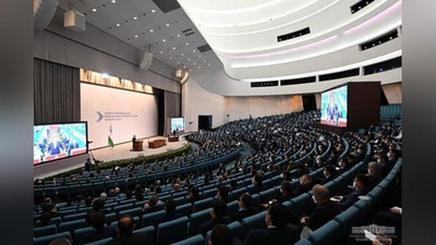 'Prezidentning tadbirkorlar bilan bo`lgan ochiq muloqoti 6 soatdan ham oshib ketdi'ning rasmi