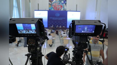 'Tana harorati 37 S va undan yuqori bo`lganlar saylov uchun ovoz berish xonasiga kiritilmaydi'ning rasmi