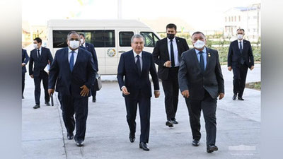 'Prezident Tomdidagi zamonaviy korxonani borib ko`rdi(foto)'ning rasmi