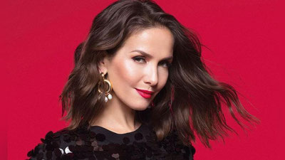 Изрображение 'Певице и актрисе Наталии Орейро и ее сыну дали российское гражданство'