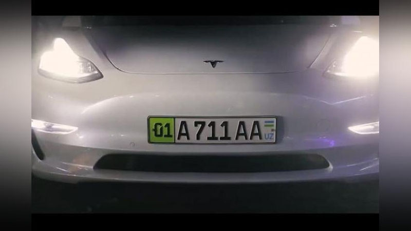 'Электромобиллар учун янги намунадаги давлат рақами белгилари ишлаб чиқарилди'ning rasmi