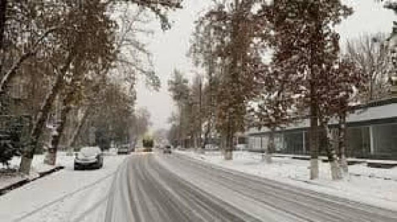 '"Ўзгидромет" бугун Тошкентда ёғган ифлос қор бўйича изоҳ берди'ning rasmi