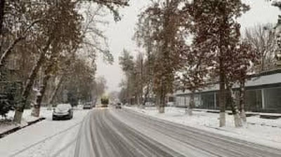 '"Ўзгидромет" бугун Тошкентда ёғган ифлос қор бўйича изоҳ берди'ning rasmi