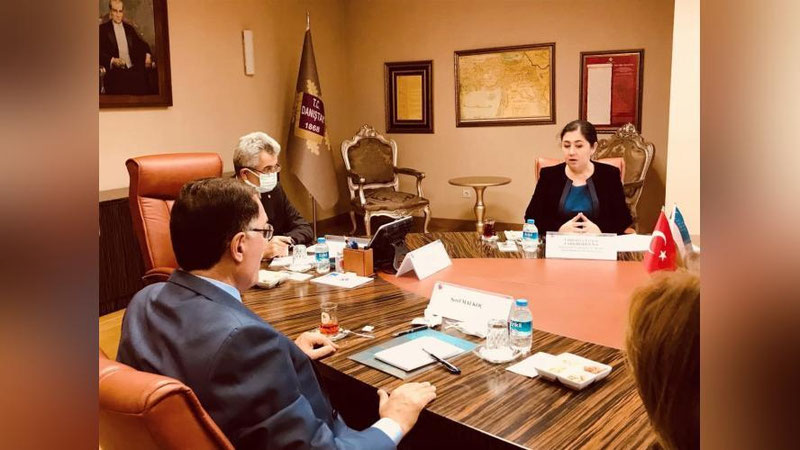 'Омбудсман Туркия парламенти вакиллари билан учрашди'ning rasmi