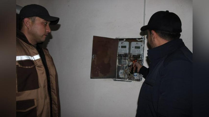 'Фарғонада 23 минг хонадоннинг бир ойлик истеъмолига тенг миқдордаги электр энергиясидан ноқонуний фойдаланилгани аниқланди'ning rasmi