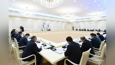 'Пахсадан қурилган, бирорта ўқувчиси ОТМга кирмаган, таъмирталаб, спорт зали ва китоб фонди янгиланмаган мактаблар'ning rasmi