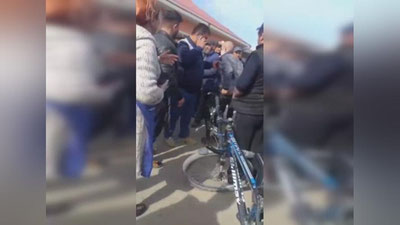 'Самарқандда бозор назоратчиси фуқарони "самосуд" қилди-(ми)?  (видео)'ning rasmi